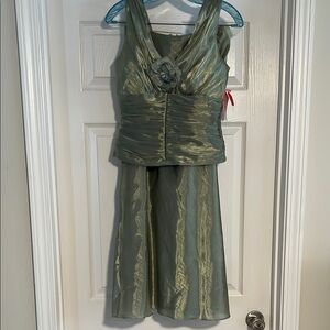 Elegant Green Two-Piece Dress Set